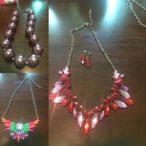 Shades of Pink! 3 necklaces & 1 set of earrings!